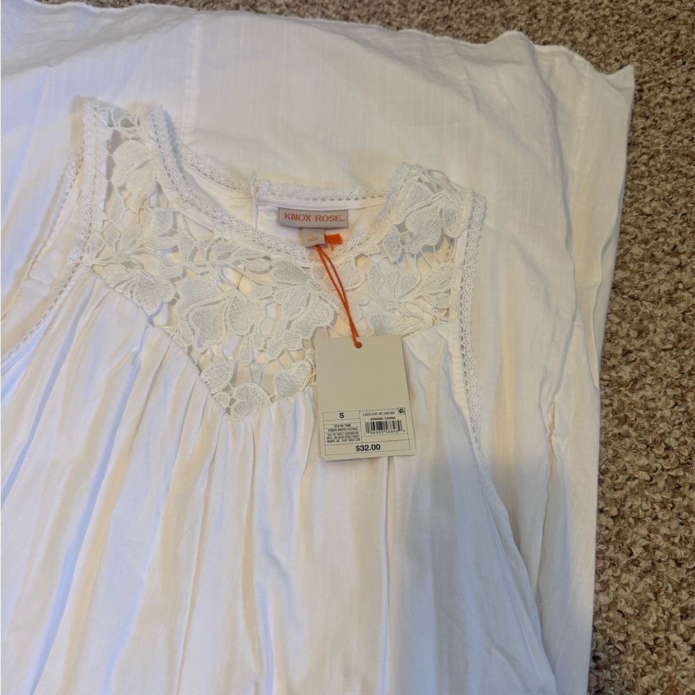 White Sleeveless Dress with Lace Detail - Picture 2 of 7